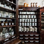 Logo - Apteka Muzeum